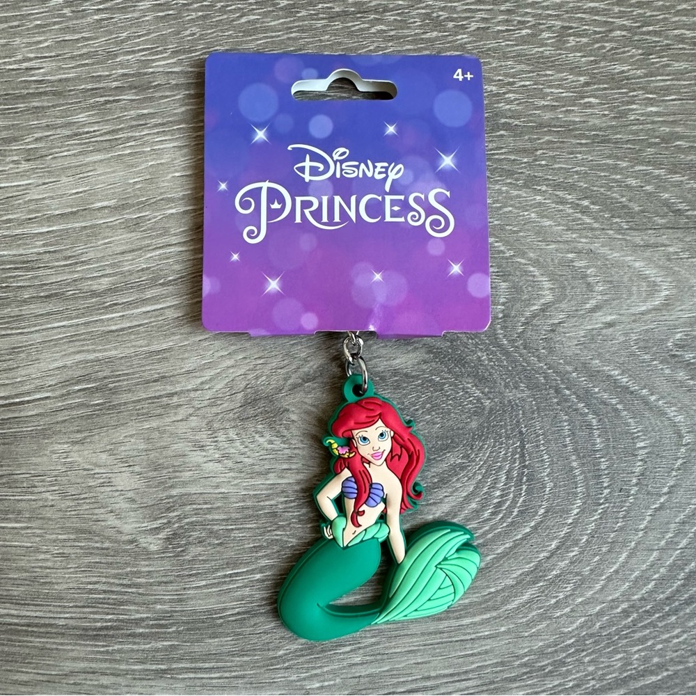 🆕 Disney Princess Ariel Little Mermaid Lightweight Soft Touch Keychain Bag Charm - Picture 1 of 4